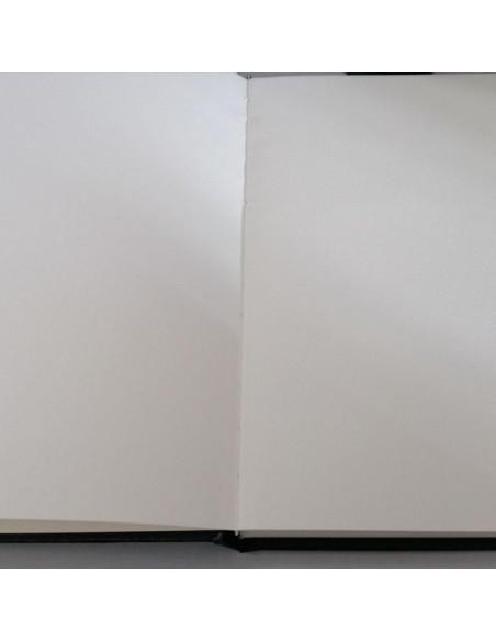 Jurnal schite A4 Mont Marte MSB0046, 100 pagini, 150g/mp